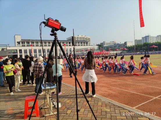 G:\赛事照片\运动会\20201109\496eff0070e73082930fdfe210d9d48.jpg